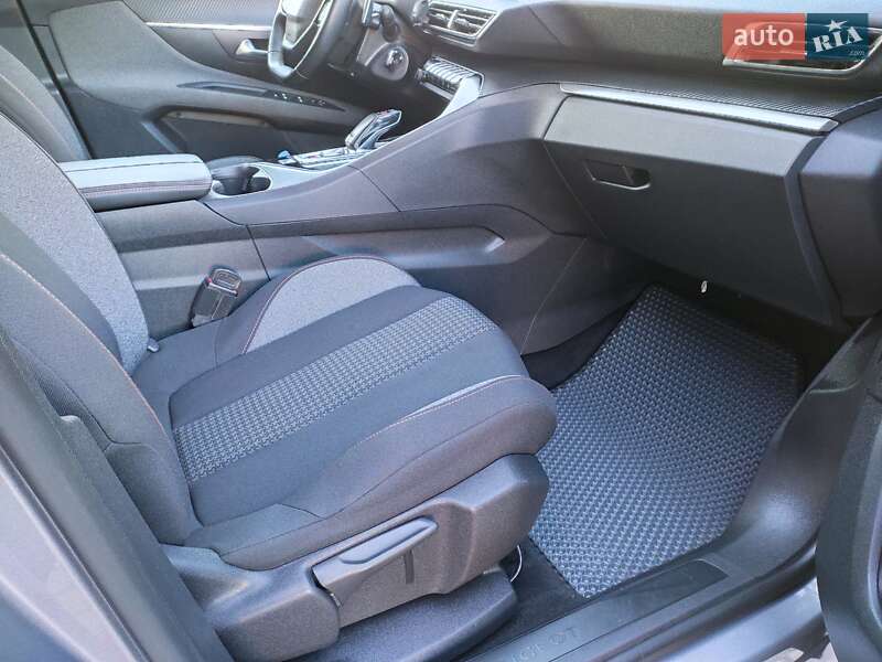 Позашляховик / Кросовер Peugeot 3008 2019 в Рівному