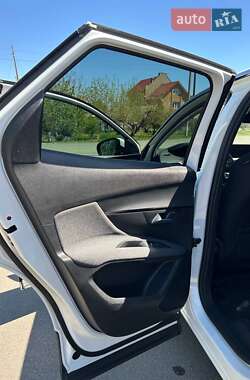 Внедорожник / Кроссовер Peugeot 3008 2021 в 