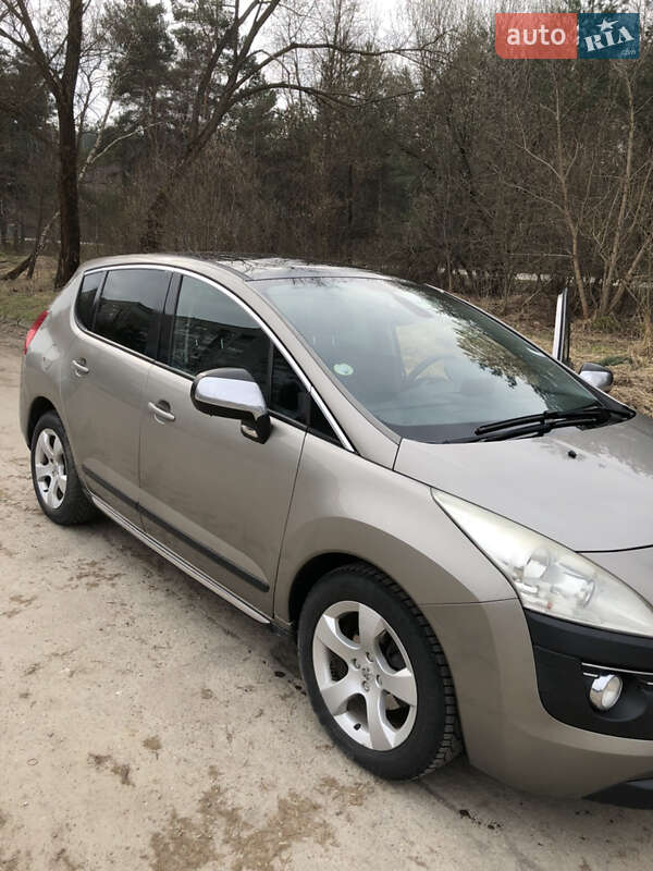 Peugeot 3008 2011
