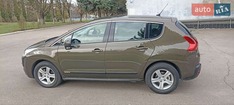 Позашляховик / Кросовер Peugeot 3008 2010 в Рівному