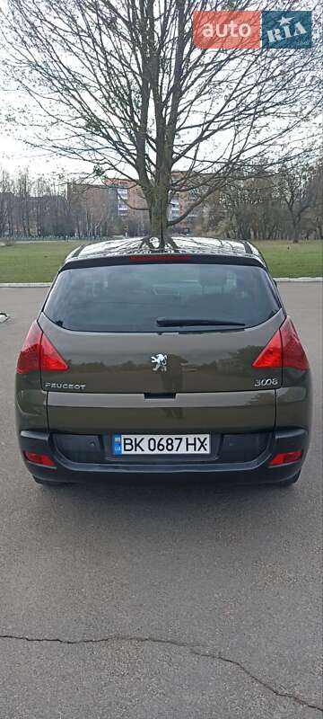Позашляховик / Кросовер Peugeot 3008 2010 в Рівному