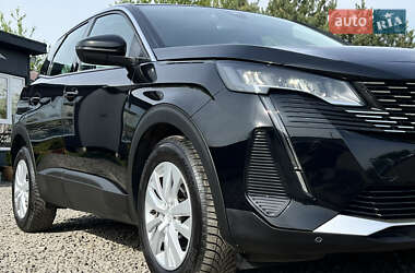 Позашляховик / Кросовер Peugeot 3008 2021 в 