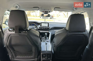 Позашляховик / Кросовер Peugeot 3008 2019 в 