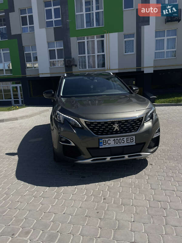 Позашляховик / Кросовер Peugeot 3008 2020 в 