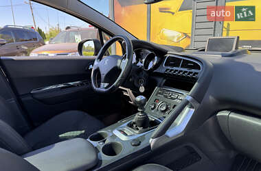 Позашляховик / Кросовер Peugeot 3008 2014 в 