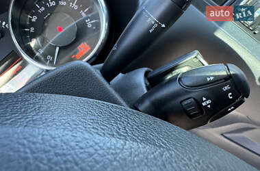 Позашляховик / Кросовер Peugeot 3008 2014 в 