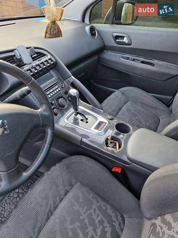 Позашляховик / Кросовер Peugeot 3008 2012 в Одесі
