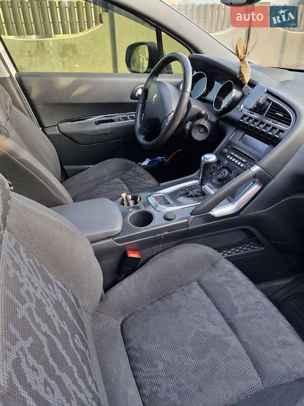 Позашляховик / Кросовер Peugeot 3008 2012 в Одесі