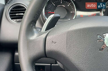 Внедорожник / Кроссовер Peugeot 3008 2011 в 