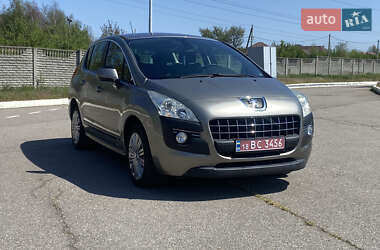 Позашляховик / Кросовер Peugeot 3008 2010 в 