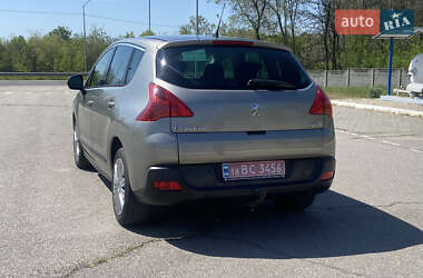 Позашляховик / Кросовер Peugeot 3008 2010 в 