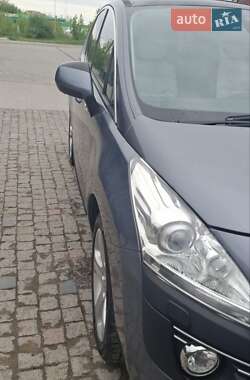Внедорожник / Кроссовер Peugeot 3008 2011 в Лановцах