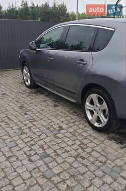 Позашляховик / Кросовер Peugeot 3008 2011 в 