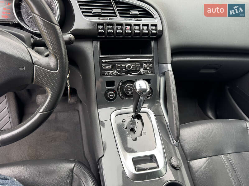 Внедорожник / Кроссовер Peugeot 3008 2012 в Киеве