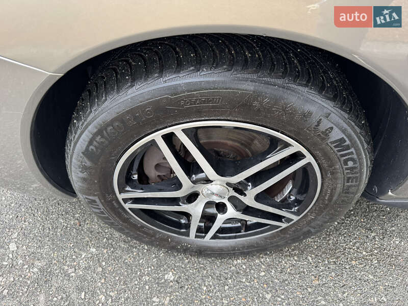 Внедорожник / Кроссовер Peugeot 3008 2012 в Киеве