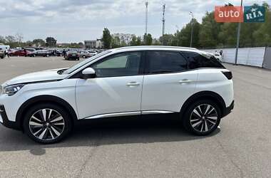 Позашляховик / Кросовер Peugeot 3008 2019 в 