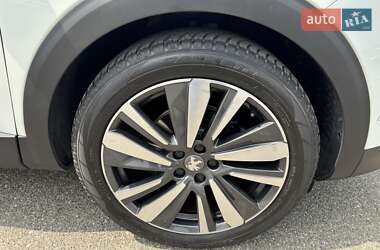 Позашляховик / Кросовер Peugeot 3008 2019 в 