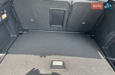 Позашляховик / Кросовер Peugeot 3008 2019 в 