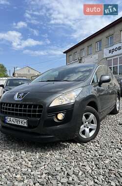 Позашляховик / Кросовер Peugeot 3008 2012 в 