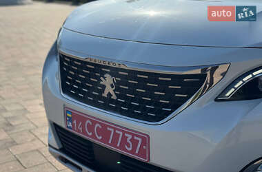 Позашляховик / Кросовер Peugeot 3008 2018 в 
