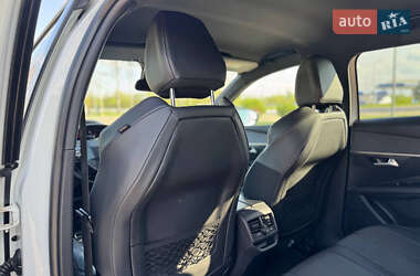 Позашляховик / Кросовер Peugeot 3008 2018 в 