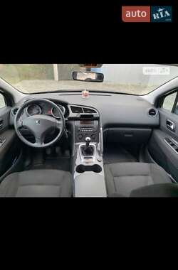Внедорожник / Кроссовер Peugeot 3008 2009 в 