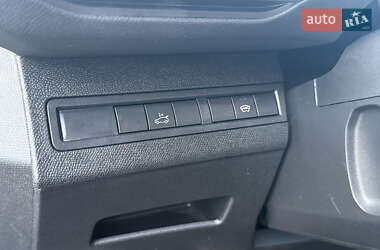 Позашляховик / Кросовер Peugeot 3008 2019 в 