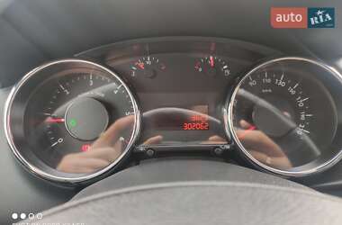 Внедорожник / Кроссовер Peugeot 3008 2010 в 