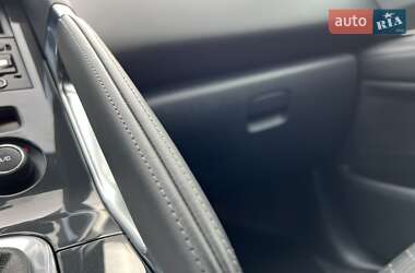 Внедорожник / Кроссовер Peugeot 3008 2015 в 