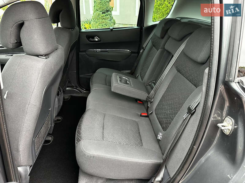 Позашляховик / Кросовер Peugeot 3008 2014 в Стрию