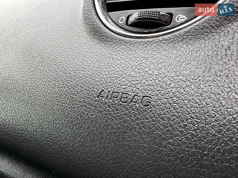 Позашляховик / Кросовер Peugeot 3008 2014 в Стрию