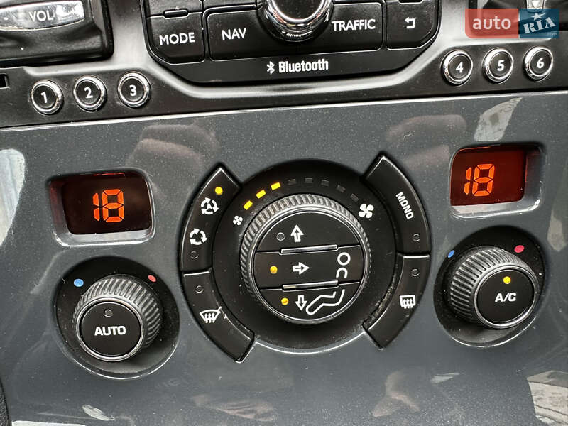 Позашляховик / Кросовер Peugeot 3008 2014 в Стрию