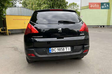 Позашляховик / Кросовер Peugeot 3008 2012 в 
