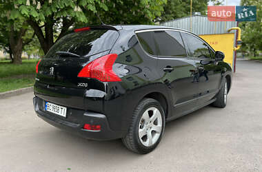 Позашляховик / Кросовер Peugeot 3008 2012 в 