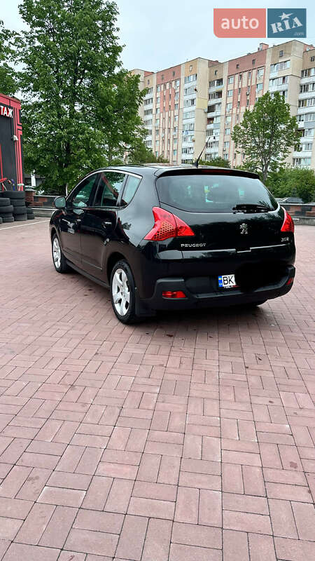 Позашляховик / Кросовер Peugeot 3008 2011 в Рівному