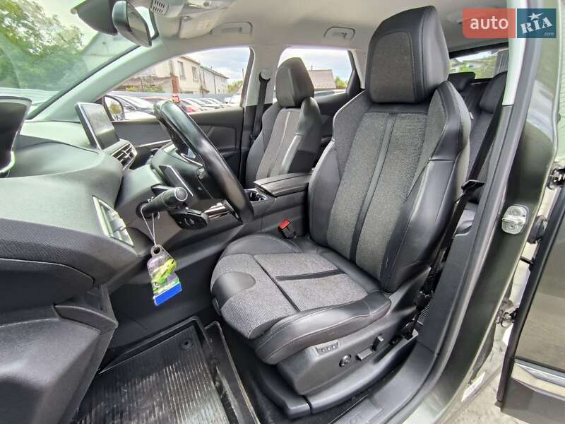 Внедорожник / Кроссовер Peugeot 3008 2020 в Киеве