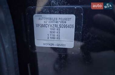Позашляховик / Кросовер Peugeot 3008 2020 в 