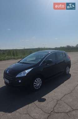 Позашляховик / Кросовер Peugeot 3008 2011 в 