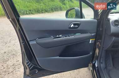Позашляховик / Кросовер Peugeot 3008 2014 в 