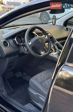 Внедорожник / Кроссовер Peugeot 3008 2013 в 