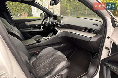 Внедорожник / Кроссовер Peugeot 3008 2019 в 