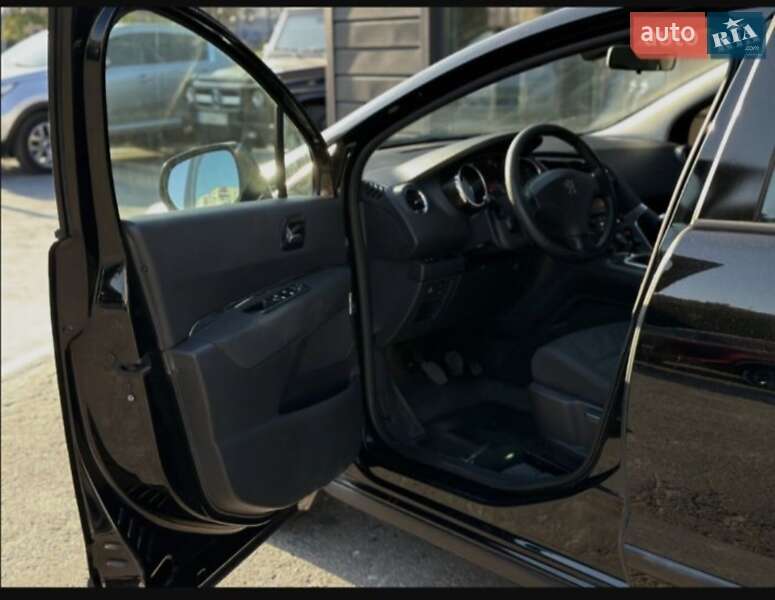 Внедорожник / Кроссовер Peugeot 3008 2013 в Шептицькому