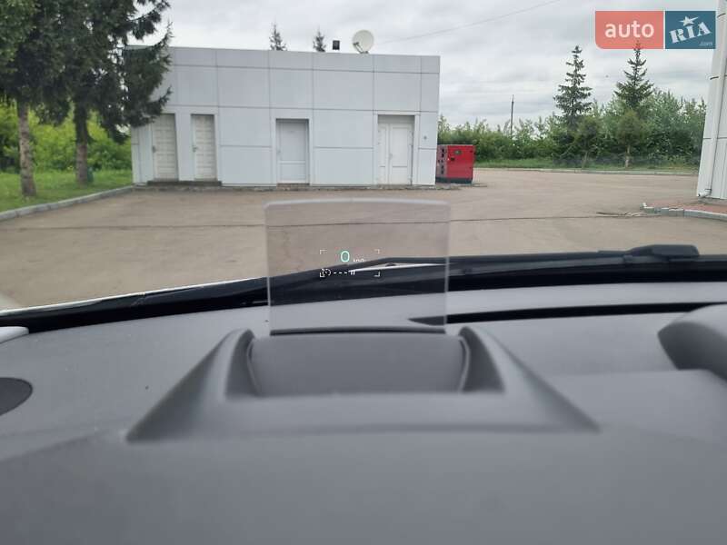 Позашляховик / Кросовер Peugeot 3008 2015 в Коломиї