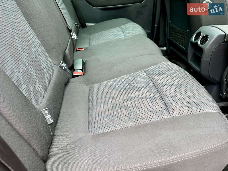 Позашляховик / Кросовер Peugeot 3008 2011 в Луцьку