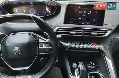 Внедорожник / Кроссовер Peugeot 3008 2018 в 