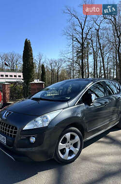 Позашляховик / Кросовер Peugeot 3008 2010 в Рівному