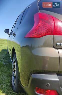 Внедорожник / Кроссовер Peugeot 3008 2012 в 