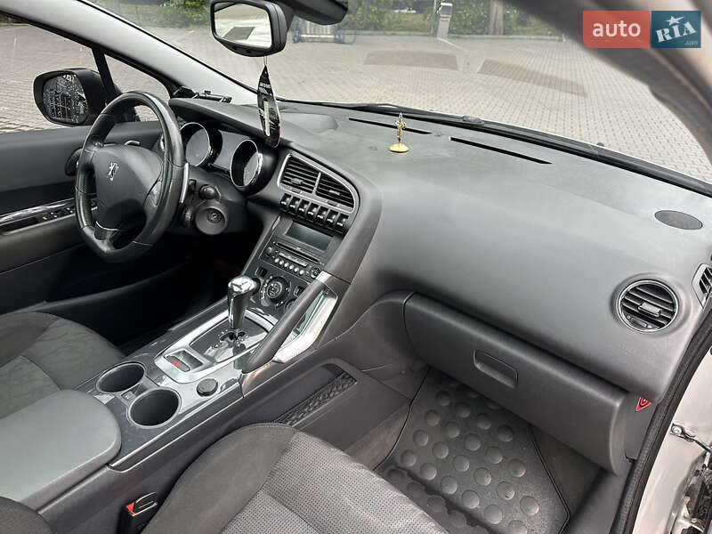 Позашляховик / Кросовер Peugeot 3008 2009 в Львові