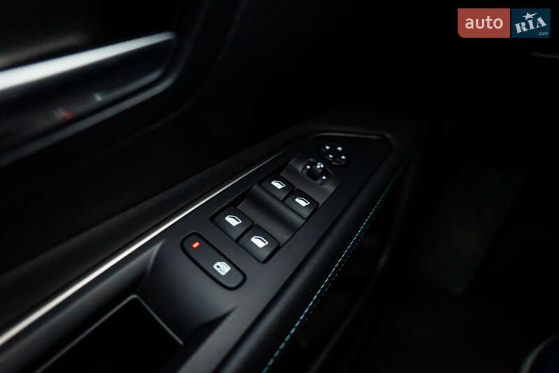 Позашляховик / Кросовер Peugeot 3008 2021 в Києві