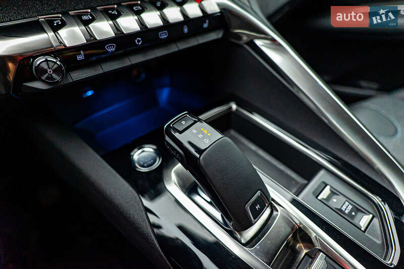 Позашляховик / Кросовер Peugeot 3008 2021 в Києві